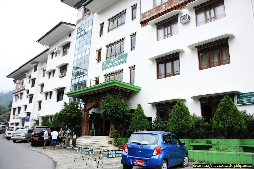 Lhaki Hotel,Near Bhutan Gate,3 star
