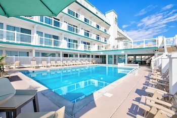 waters edge ocean resort