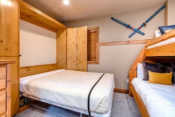 K B M Resorts- Pnf-860 Large 3Bd, Hot Tub, Fire Pit, Mountain View, Easy Walk Main St!,860 Norfolk Avenue, Park City,3 star