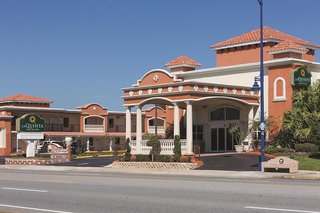 la quinta inn and suites by wyndham oceanfront daytona beach