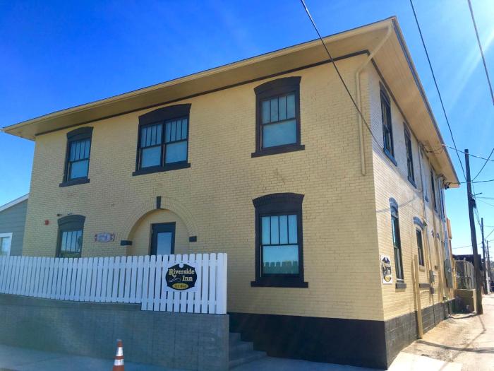 Lighthouse Hospitality Hannibal,Marion>>Hannibal,2.5 star