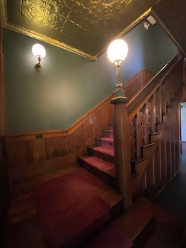The Weller House,Mendocino Coast>>Fort Bragg,2 star