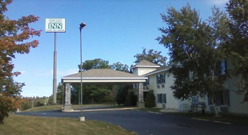 Hometown Inn,Cheboygan County>>Cheboygan,3 star