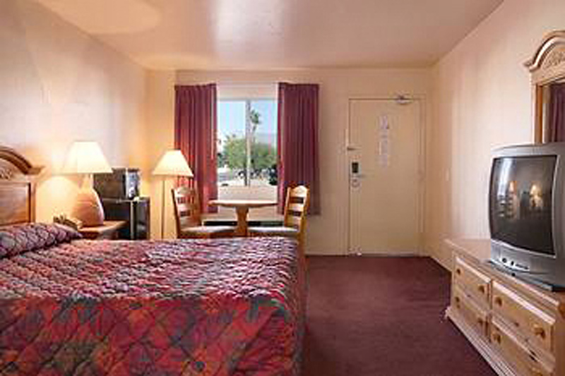 Quality Inn & Suites Lake Havasu City