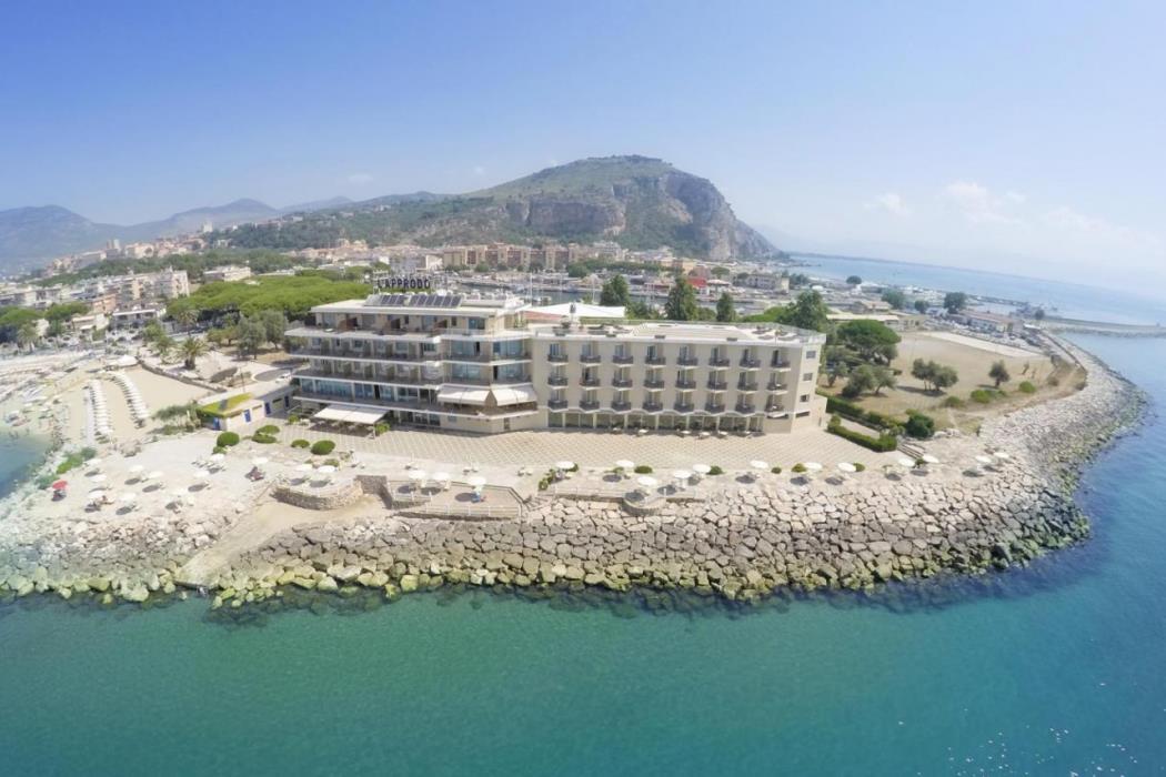 Grand Hotel L Approdo,Lazio>>Latina,4 star