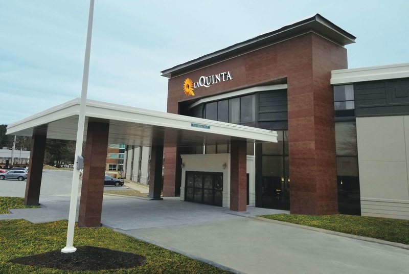 La Quinta Inn & Suites By Wyndham Boston-Andover,Lawrence>>Andover,2.5 star