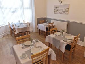 The Chimes,East Riding Of Yorkshire>>Bridlington,3 star