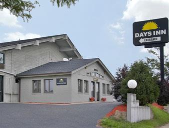 Days Inn By Wyndham West Allis/Milwaukee