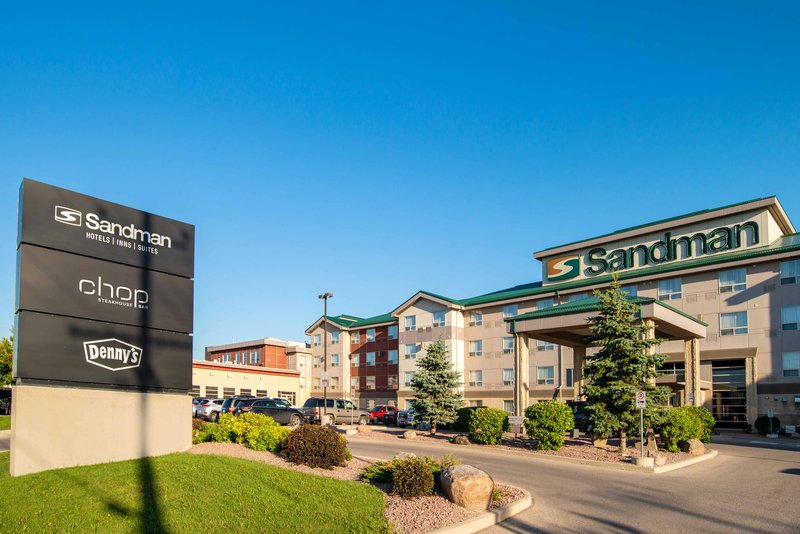 sandman hotel and suites winnipeg airport