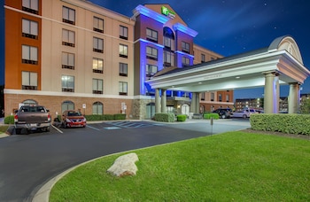 Holiday Inn Express & Suites Lebanon-Nashville Area By Ihg,Nashville>>Lebanon,3 star