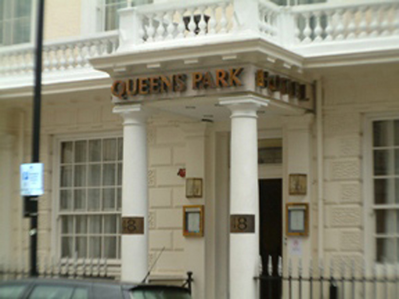 queens park hotel