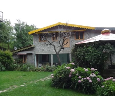 Woodside Retreat Pangot,Pangot,2 star