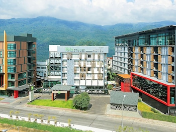 Ibis Styles Chiang Mai,Chiang Mai>>Chang Phueak,4 star