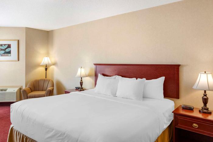 Quality Inn & Suites Edmonton International Airport,Edmonton>>Alberta,2.5 star