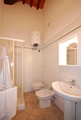 La Fonte Di Vivalda,Livorno>>Follonica,2 star