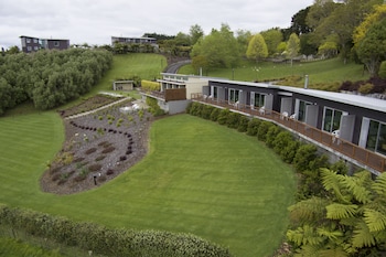 One Burgess Hill,New Plymouth>>Burgess Park,4.5 star