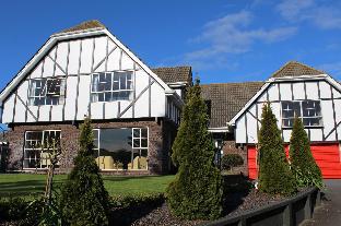 tudor manor bed and breakfast