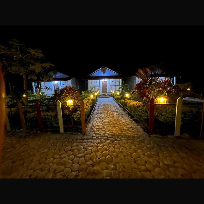 Falcon Jungle Resort,,3 star