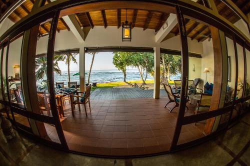 South Point Abbey,,3 star