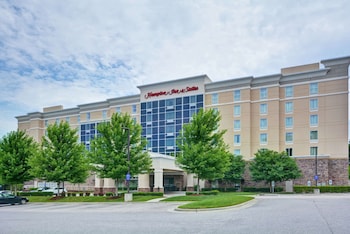 hampton inn and suites raleigh crabtree valley