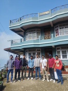 Roofscape Homestay,,3 star