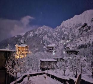Snow Range Resort And Cottage,Haripur,3 star