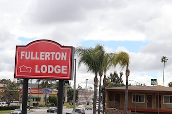 Fullerton Lodge,Fullerton>>Anaheim,3 star
