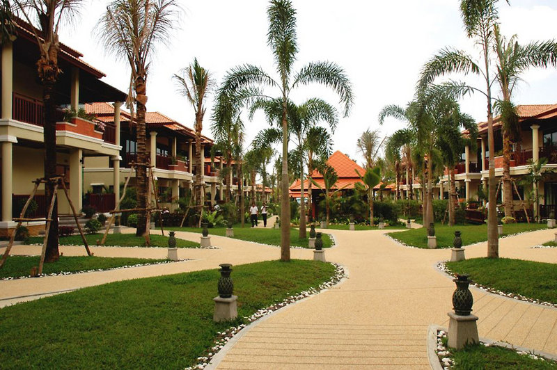 Khaolak Bay Front Resort,Khao Lak Beach>>Khao Lak,3.5 star