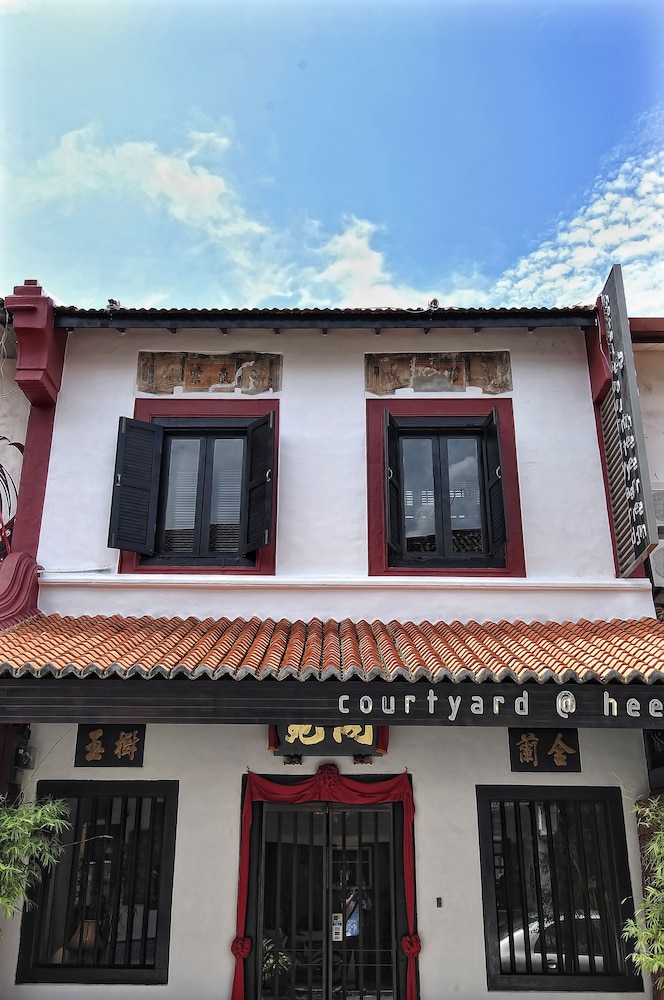 courtyard heeren boutique hotel