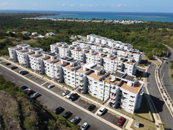 3 Bedroom Apt. Close To Main Beaches/ Attractions,,1 star