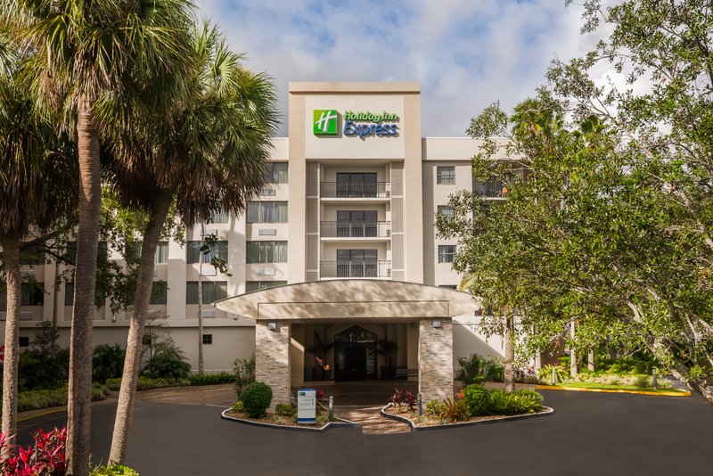 Holiday Inn Express Hotel & Suites Ft. Lauderdale-Plantation