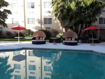 Bayshore Inn,,2 star