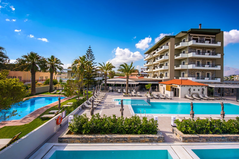 petousis hotel and suites