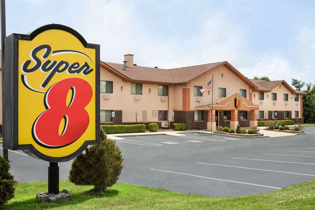 Super 8 By Wyndham Mayfield,Kentucky>>Mayfield,2 star