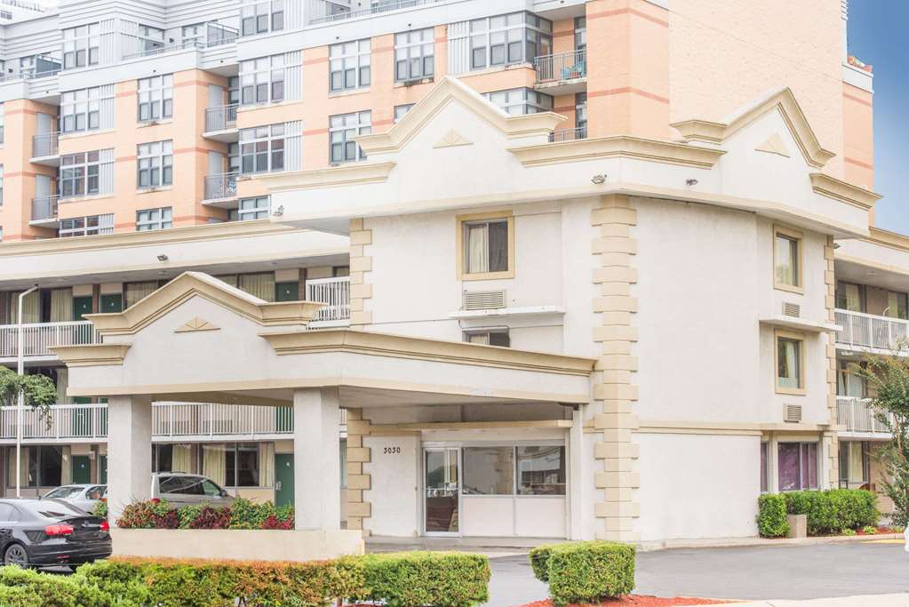 days inn by wyndham arlington pentagon