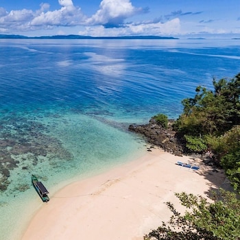 Murex Bangka Resort,Likupang>>Bangka Island,3 star