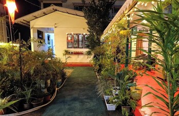 Arthur's Inn,,2 star