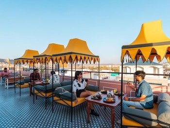 The Hosteller Jaipur, Mi Road,Mi Road,1 star