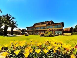 Yachting Hotel Quintero,,3 star