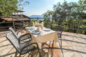 Ippotur Medieval Resort,Genoa>>Castelnuovo Magra,2 star