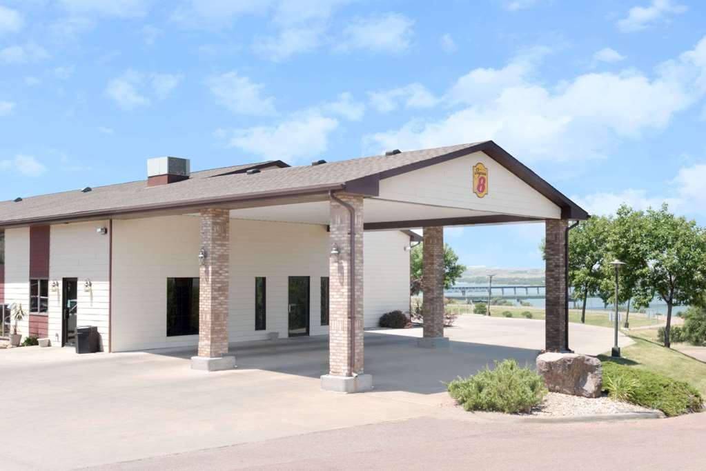 Super 8 By Wyndham Chamberlain Sd,Chamberlain>>Brule County,2 star