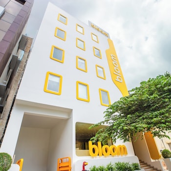 bloom hotel hsr layout sec 6