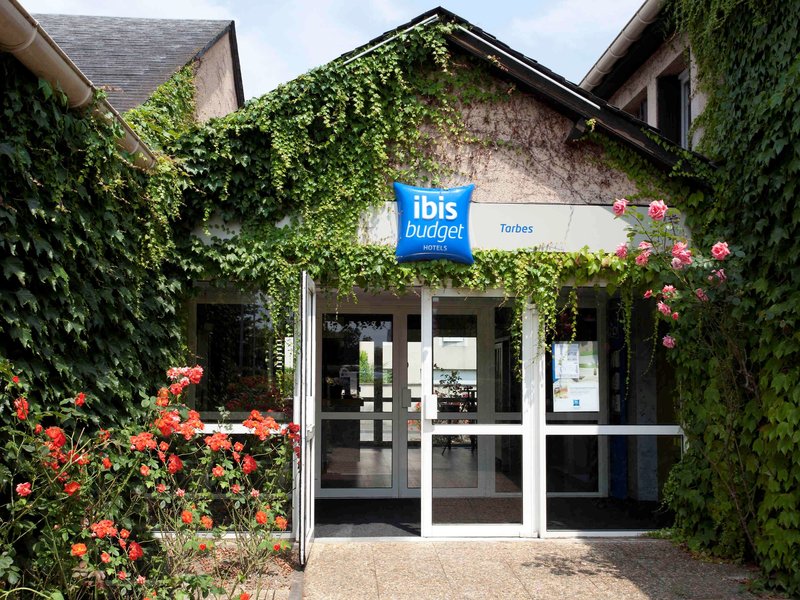 Ibis Budget Tarbes,Ibos>>Hautes-Pyrénées,2 star