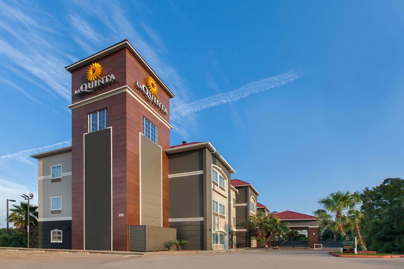 La Quinta Inn & Suites By Wyndham Houston New Caney