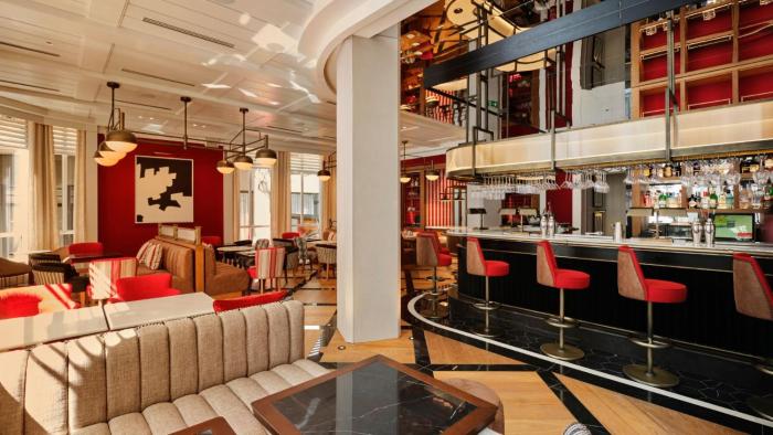 estimar valencia 4 and one