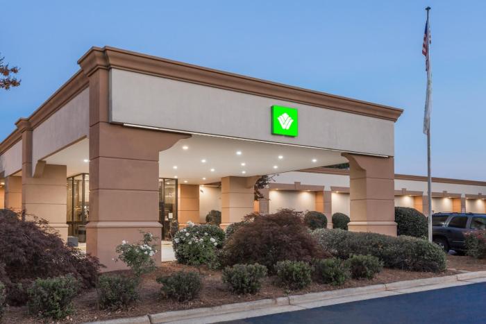 Wyndham Garden Greensboro,,3 star