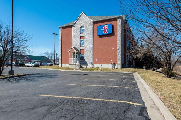motel 6 olathe ks
