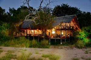 Rhino Post Safari Lodge,Ehlanzeni>>Bushbuckridge,3 star