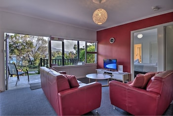cove beach apartment 1