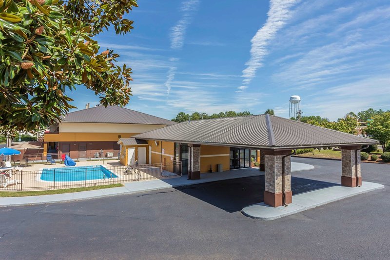 quality inn pinehurst area